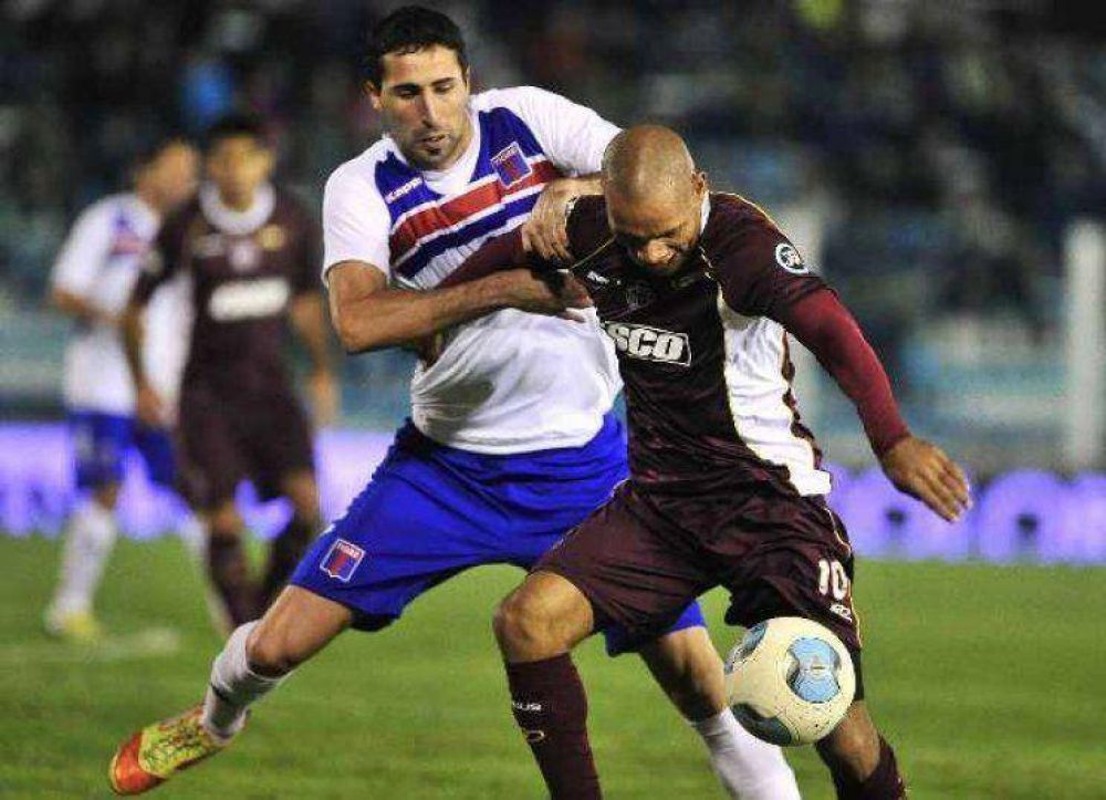 Tigre y Lan�s igualaron en Victoria