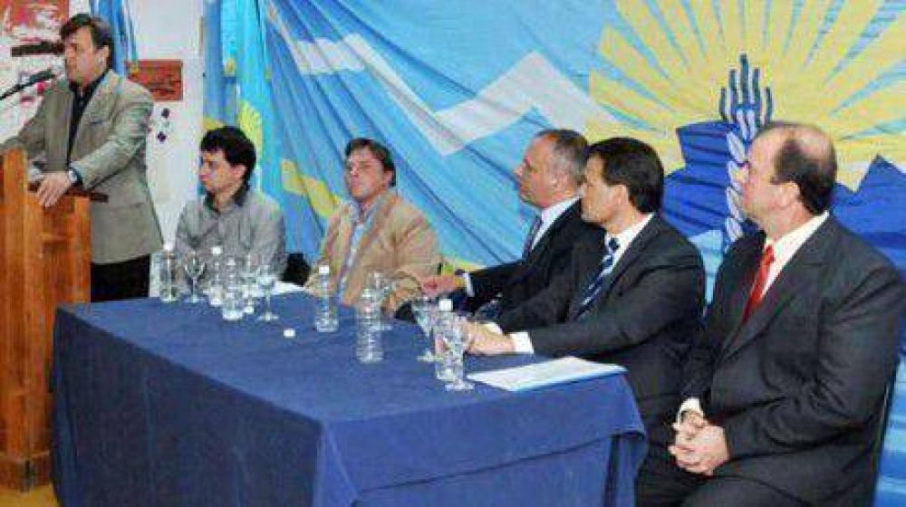 Tierras para Trelew: Buzzi confirm� 404 hect�reas para viviendas