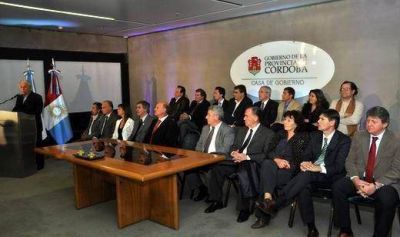 Oposici�n reclama a De la Sota que legisle sobre distribuci�n de su pauta publicitaria