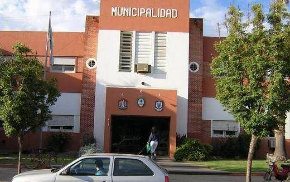 Marcos Ju�rez: estudio devolver� honorarios del impuesto a la valija