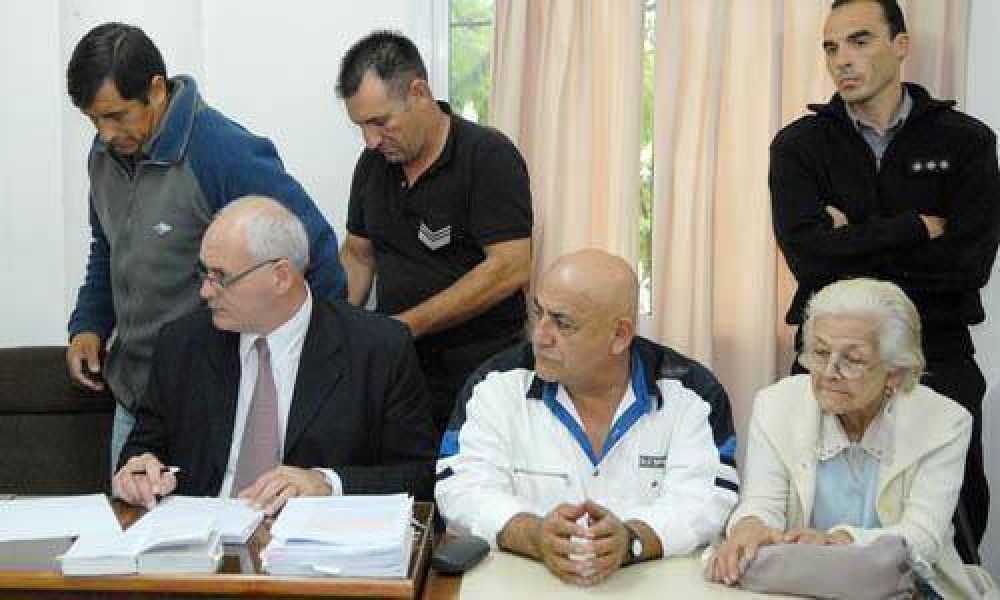 Por ACV de Arce, piden suspender el juicio