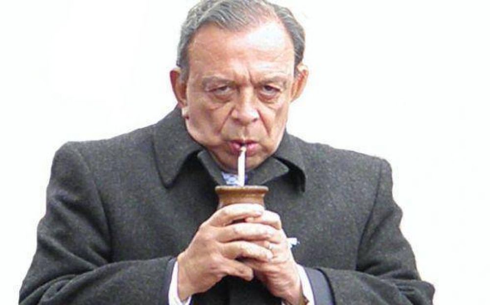 Z�ccaro insiste en �no adelantar los tiempos� electorales y ofrece un "gesto de reconciliaci�n" con Crisitna