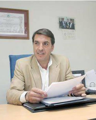 El Gobierno trabaja en una ley de compre local minero	