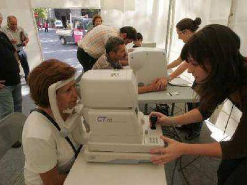 OFTALM�LOGOS SE OPONEN A JORNADAS GRATUITAS DE SALUD VISUAL