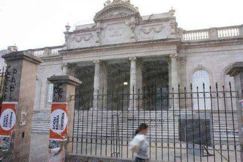 Llevar�an a juicio a un profesor de Berisso acusado de abusos