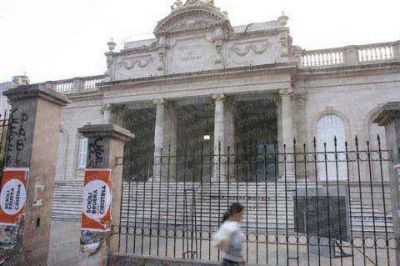 Llevar�an a juicio a un profesor de Berisso acusado de abusos