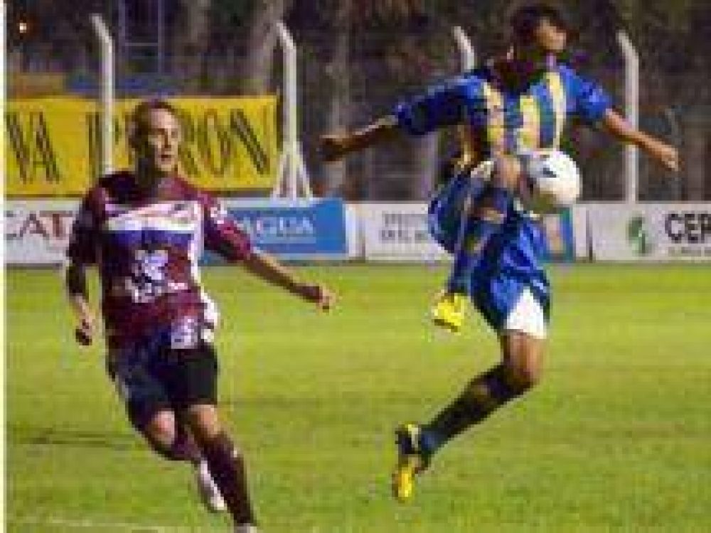 Juventud juega el mi�rcoles a las 22:00 en el Martearena