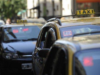 "Queremos transmitir tranquilidad a los taxistas, es un proceso transparente"