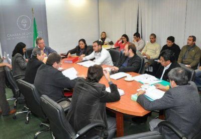 Modificar�an el r�gimen electoral provincial en cuanto a documentos y autoridades de mesa