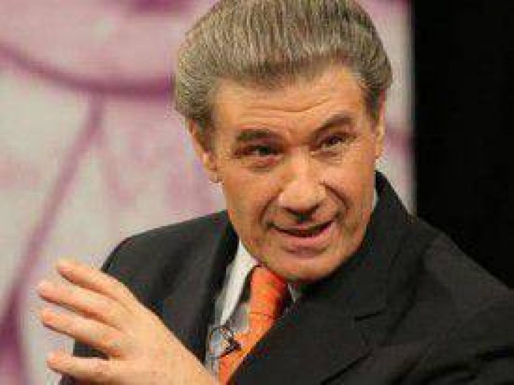 Las fuertes cr�ticas de V�ctor Hugo en vivo en el piso de la CNN