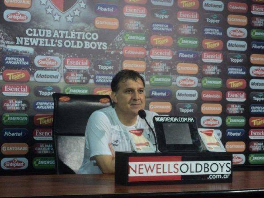 Martino, distinto a Bianchi: "Los dos tenemos argumentos para avanzar"