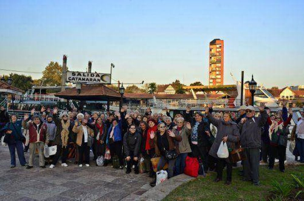 Los abuelos de San Fernando disfrutaron un d�a inolvidable en el Delta