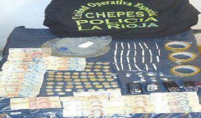 Desbaratan �kiosco� de drogas en Chepes y hay dos detenidos