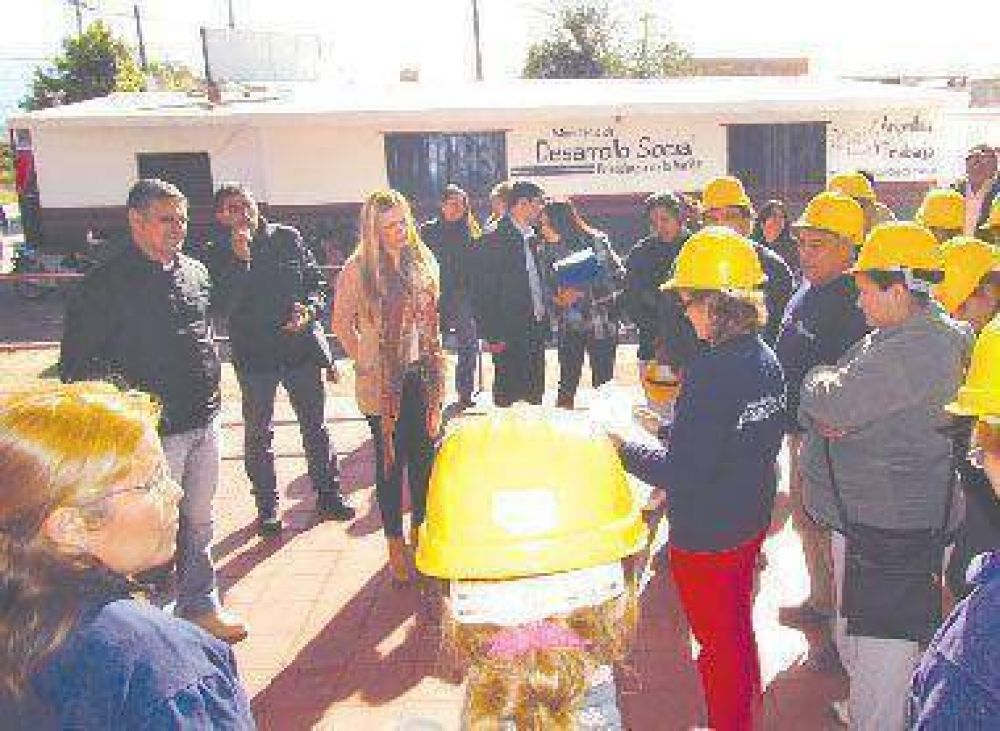 El Plan Argentina Trabaja avanza en obras barriales
