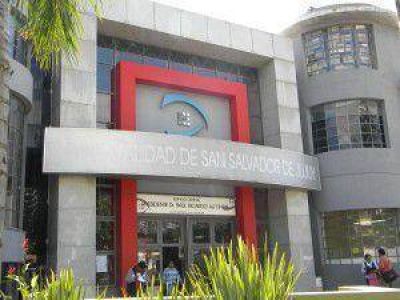 El SEOM decidi� continuar con la toma y el acampe en el edificio de la Municipalidad de Jujuy