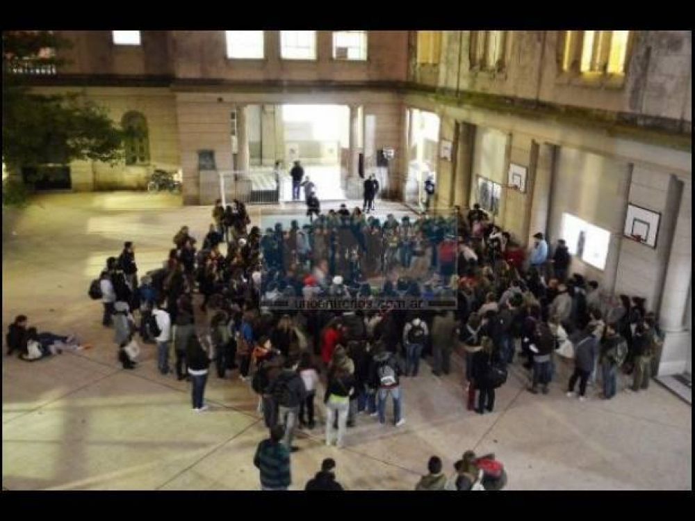 Estudiantes de Psicolog�a realizaron una asamblea para evitar el cambio del plan de estudios