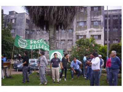 Trabajadores del hospital de Villaguay realizan asambleas desde hace un mes