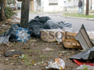 La queja por la basura lleg� a la zona oeste