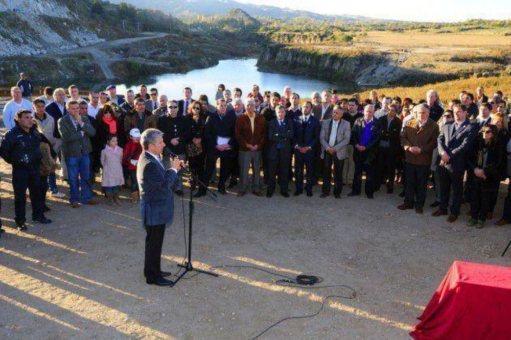 Inauguraron el dique La Estrechura