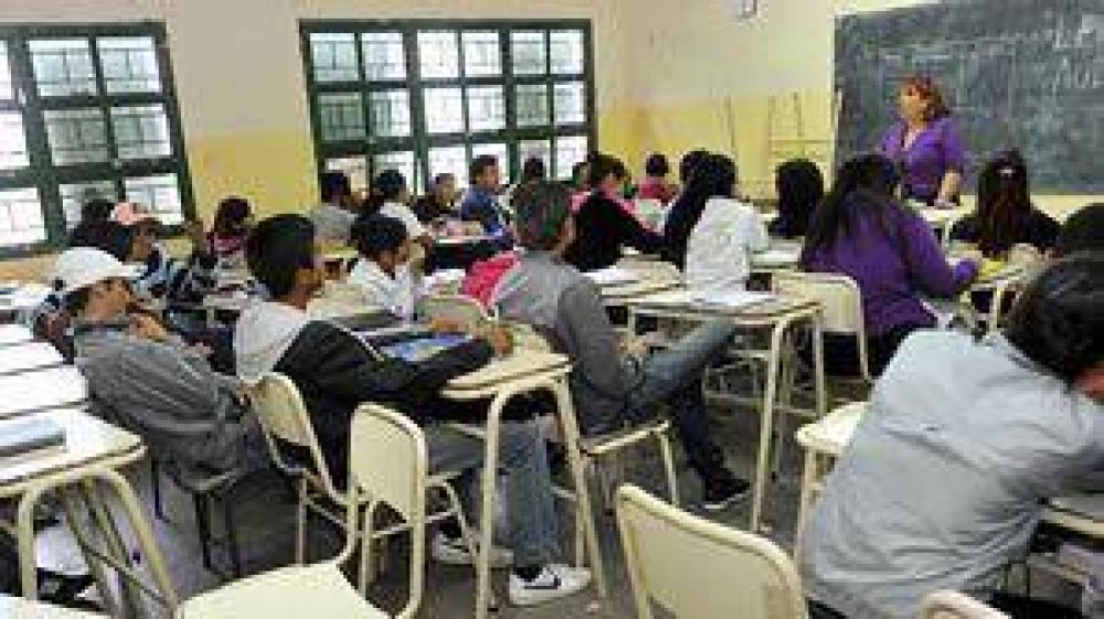 Alumnos tendr�n otra instancia para recuperar materias