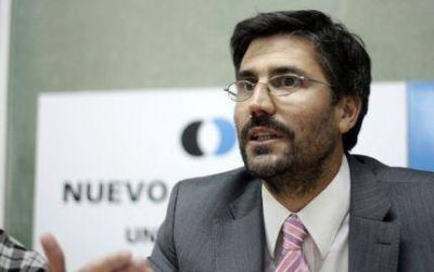Zerrillo: �Necesitamos el proyecto para decidir en el plebiscito�