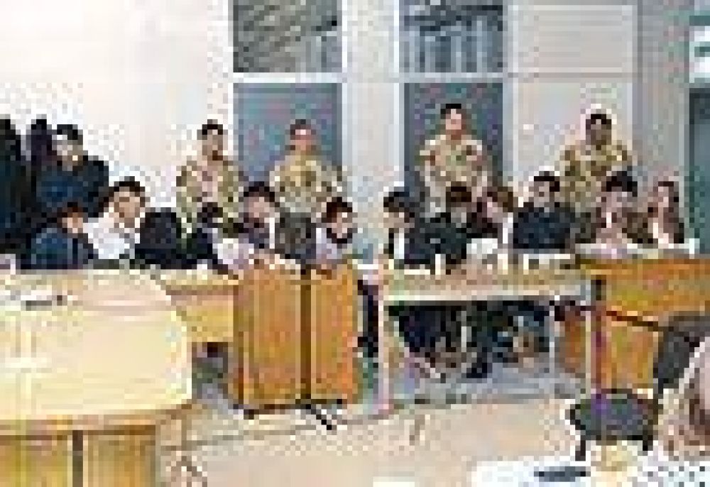 Ronda de testigos con testimonios contradictorios