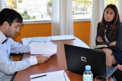 Buscan regular la publicidad de cigarrillos y los espacios para fumar