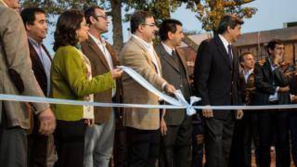 Jalil inaugur� nuevas obras junto a la Gobernadora