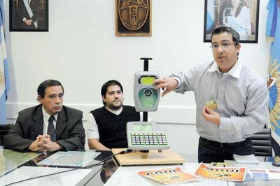 Desde el municipio se lanz� la utilizaci�n de la tarjeta magn�tica para Autobuses Caleta Olivia