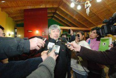 B�ez: �me quieren usar como bala de plata para la presidenta�