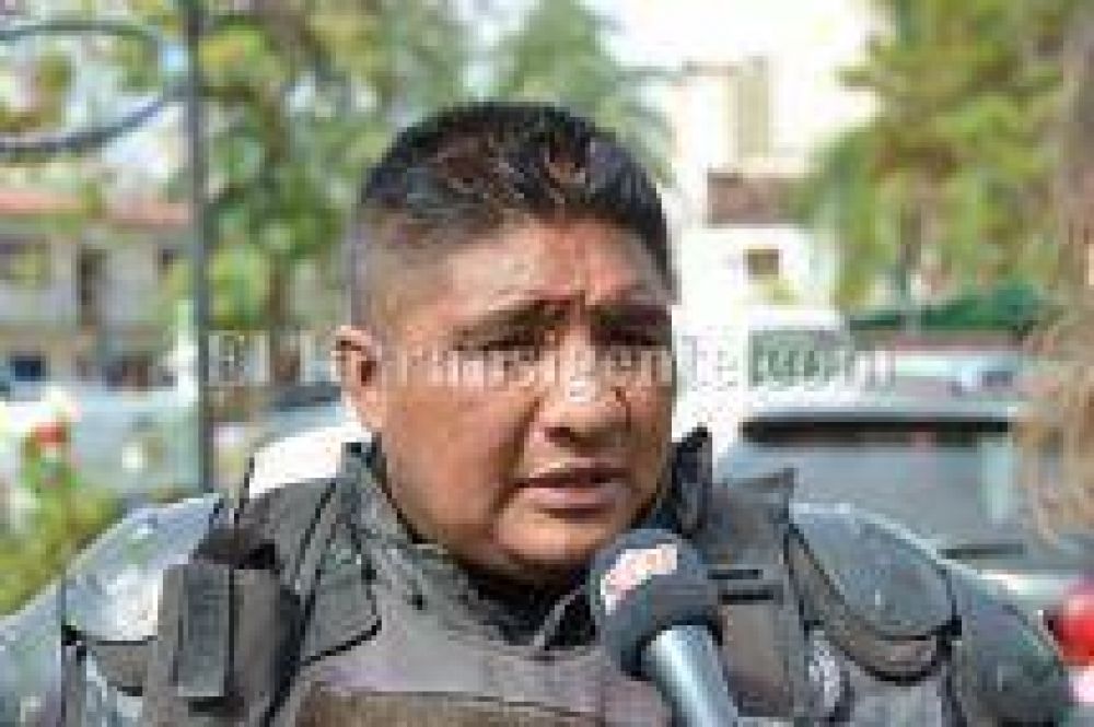 Subcomisario Claudio Burgos: Atraparon a dos motochorros con 70 mil pesos