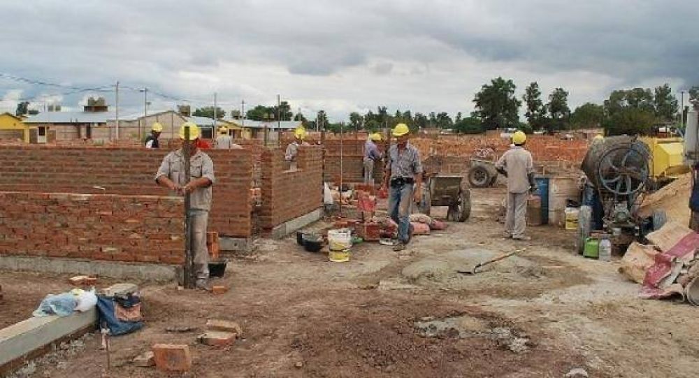 Vivienda adelant� que el mal tiempo podr�a retrasar obras del Plan Anses