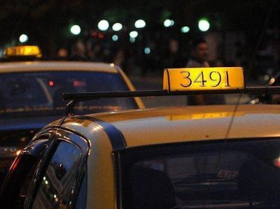 Dos taxistas fueron asaltados anoche en las zonas norte y sur de Rosario