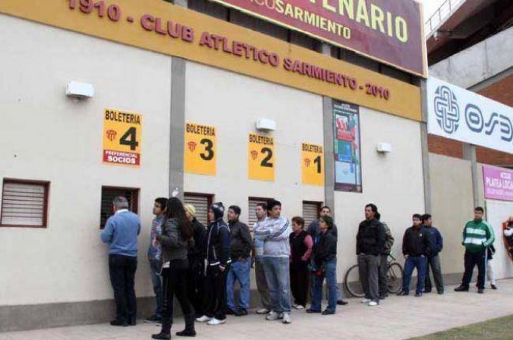 Los diablos rojos de Avellaneda ya est�n en Resistencia
