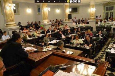 Agresiones actualizan la discusi�n pol�tica de la violencia de g�nero