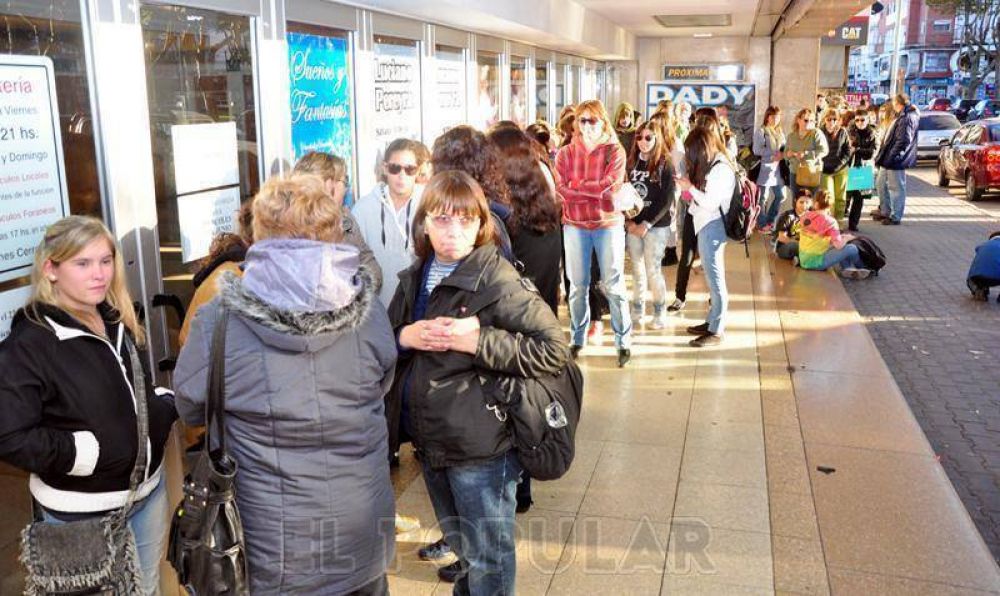En el primer d�a m�s de 200 entradas para Miranda!