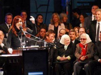 La presidenta visit� La Plata: �Yo no me enojo; cada vez me r�o m�s�, dijo Cristina Fern�ndez