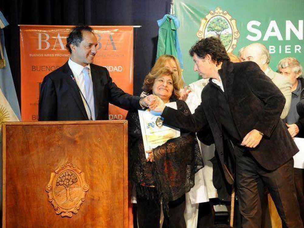 Scioli: "No hay municipios de un color u otro"