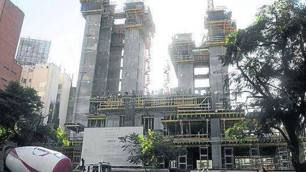 La construcci�n no repunta: caen 68% los permisos de obra