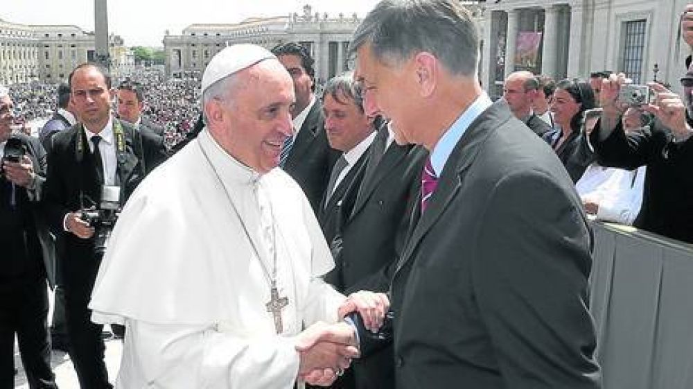 Binner sali� a mostrarse como candidato y fue a visitar al Papa