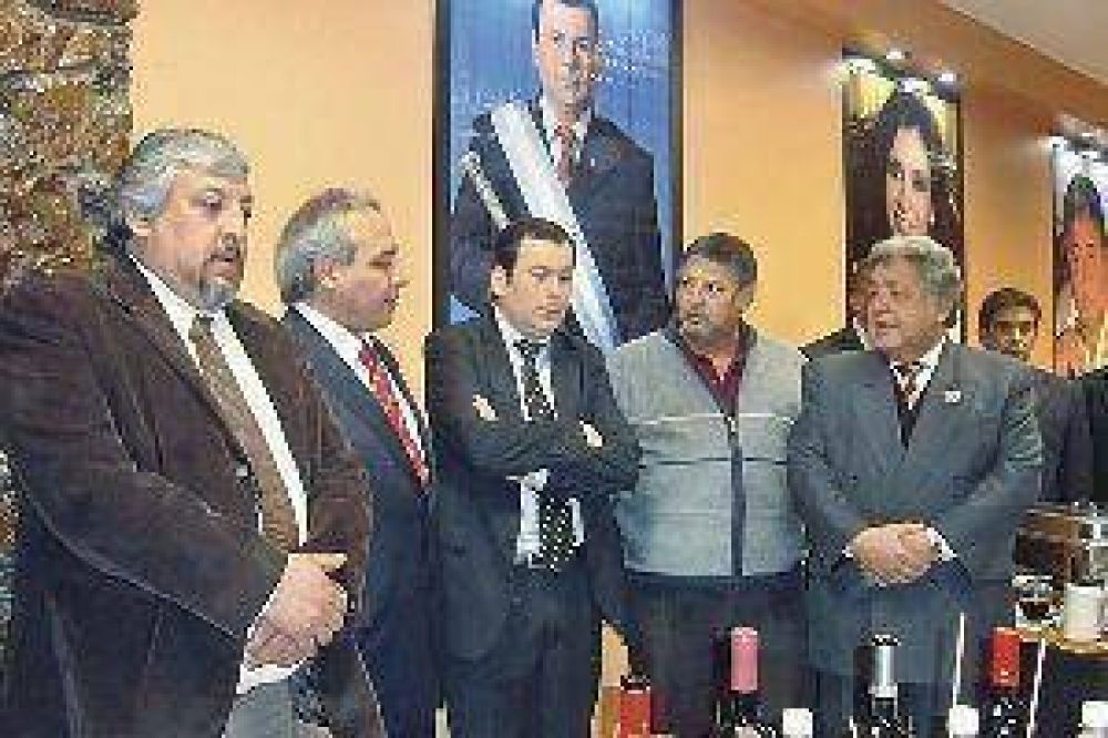 Zamora destac� las acciones entre gobierno y sindicatos en beneficio de trabajadores locales
