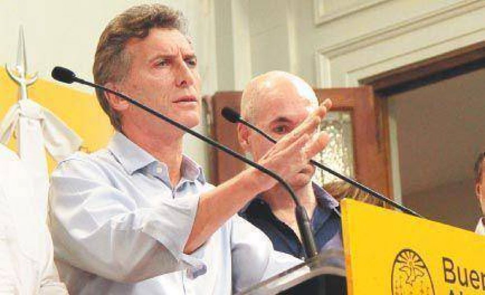 El PRO elabora una ley para corregir el DNU a favor de Clar�n