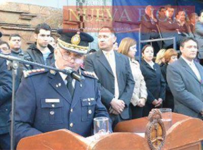 La Polic�a celebr� con un desfile el 422� aniversario de su creaci�n