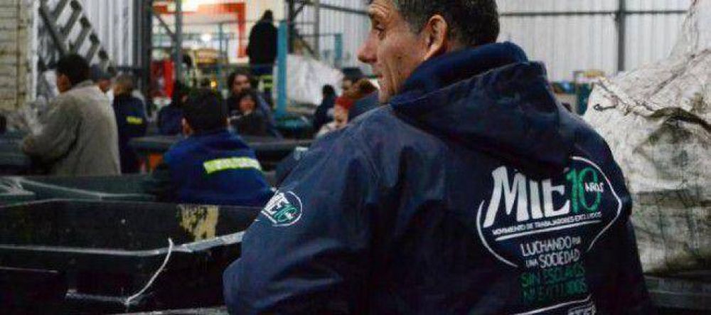 Cartoneros cuestionan medida del gobierno porte�o