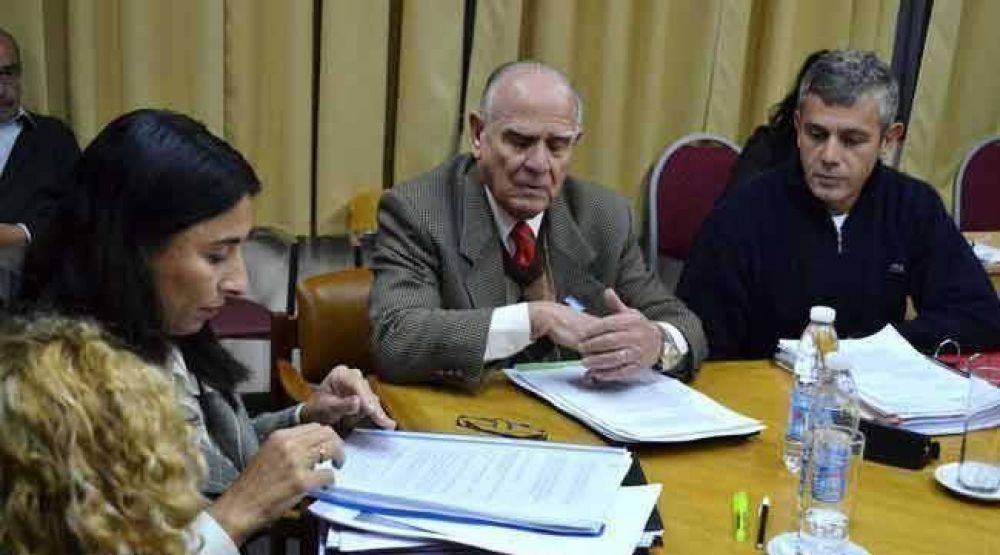 Men�ndez prefiri� no opinar sobre la denuncia de Mar�n respecto al �negocio� entre el vernismo y la Justicia 
