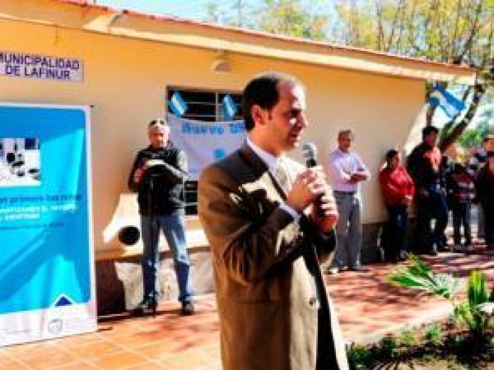 Inauguraron un Centro de Documentaci�n R�pida en la localidad de Lafinur