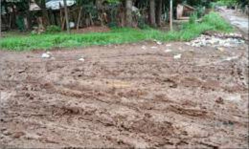 Afectados por el mal estado de la avenida Zapiola presentar�n un petitorio a la Municipalidad
