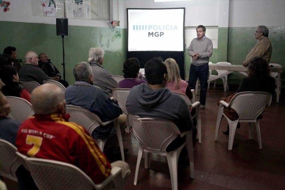  Pulti llam� a militar por el �S� a todo el gabinete; hoy pierde el plebiscito