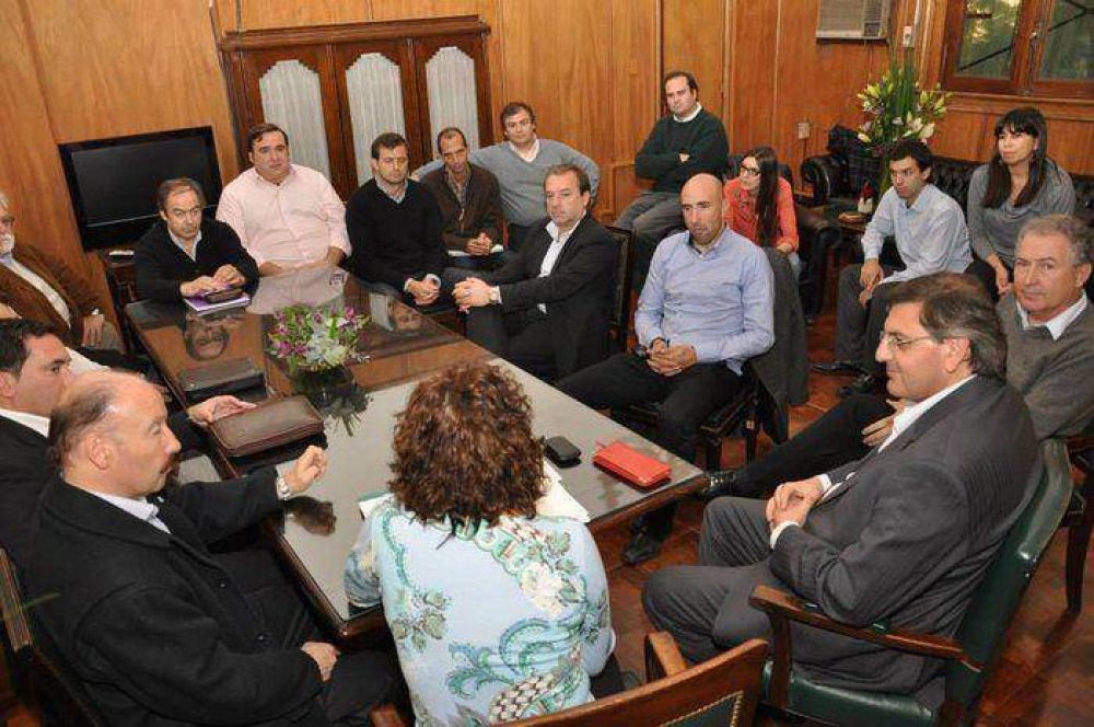 El intendente Inza particip� de una reuni�n de la VII secci�n en el Ministerio de Agricultura Naci�n
