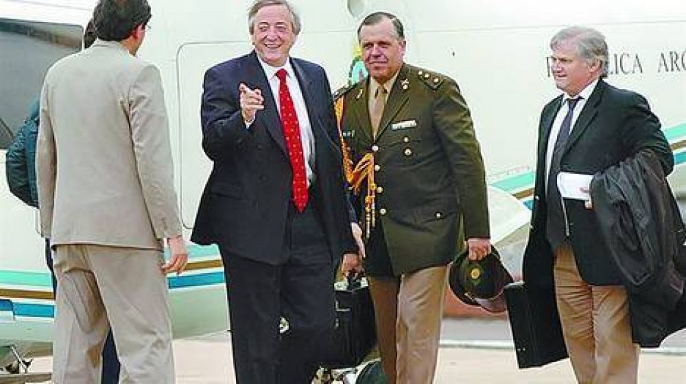 Un juez abri� una investigaci�n por los vuelos del ex secretario de Kirchner